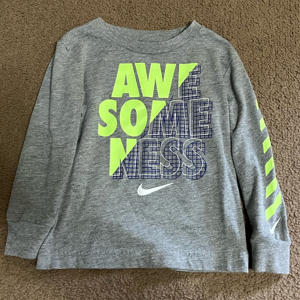 Little Boys Nike Gray Long Sleeve Graphic Shirt